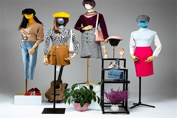 金鸡服饰产品 门店图片