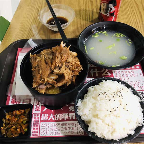 傲骨坊排骨饭怎么样？有何优势？