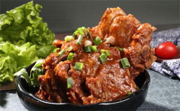 如何排骨老爹酱排骨饭？