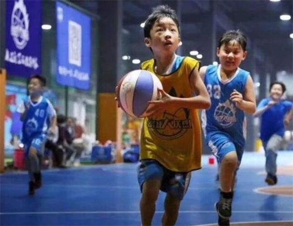 西热力江篮球训练营