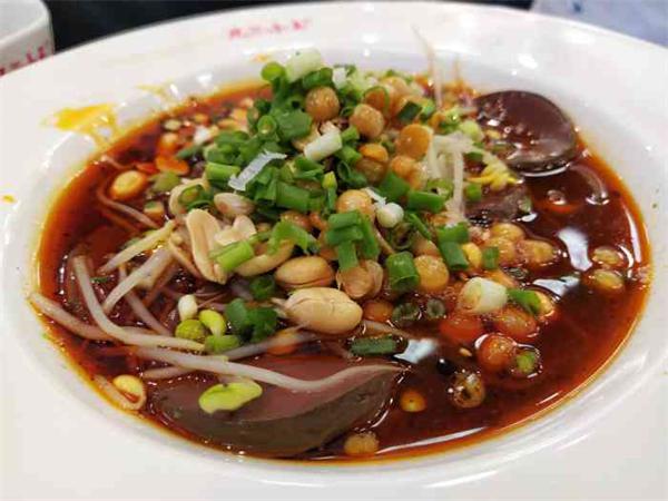 凡小玉成都冒菜需满足哪些条件？