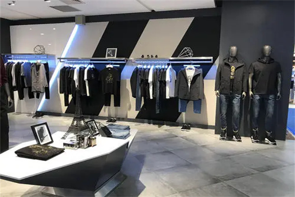 九速男装产品 门店图片