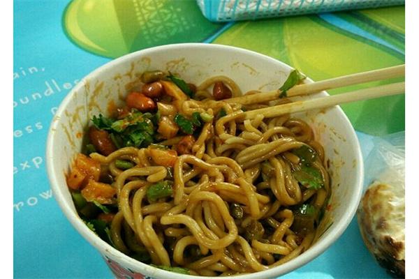 大胡子热干面产品 门店图片