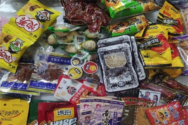 卓尔零食