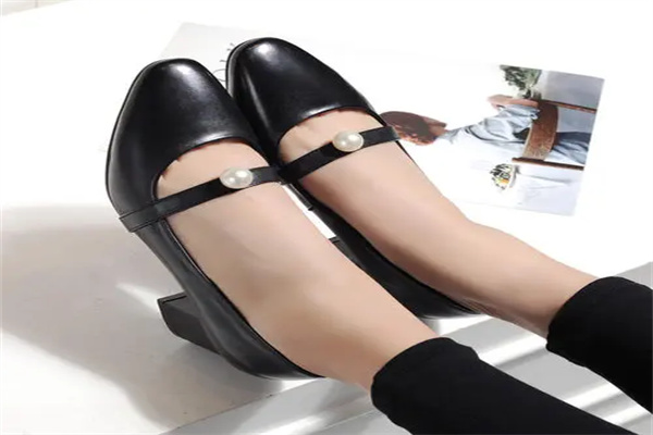 迪兰朵莉女鞋产品 门店图片