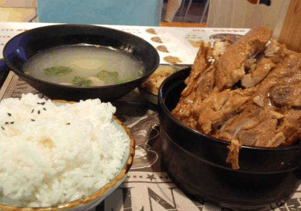 料掌门犟骨饭