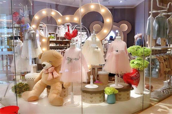 丹尼熊童装产品 门店图片