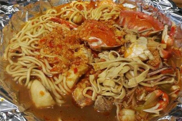 经营四川辣子鸡川菜店该如何运营？