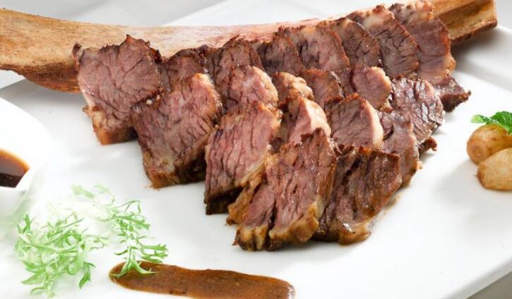 新手如何开一家有特色的烤肉店？