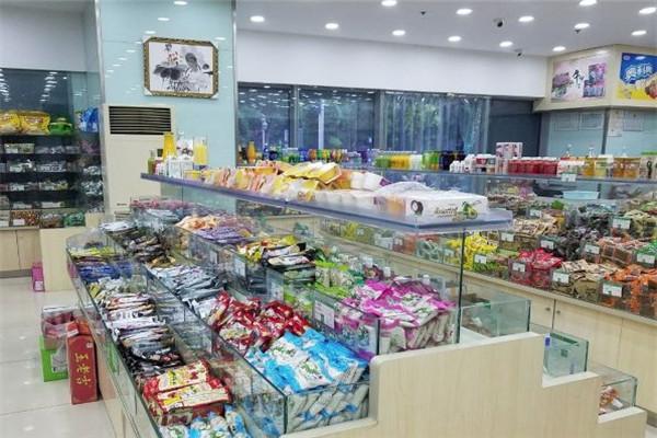 喜福多零食店