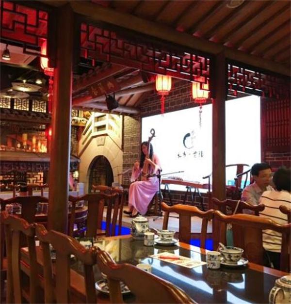 江南小镇小笼包