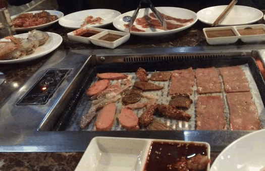 韩品香自助烤肉火锅店