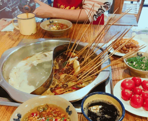 好巴适龙门阵串串香
