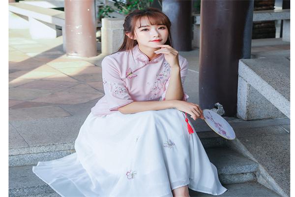 大小姐女装产品 门店图片
