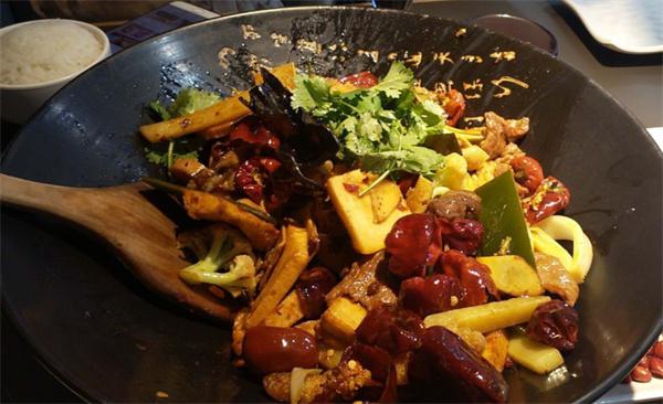 锅里飘香麻辣香锅产品 门店图片