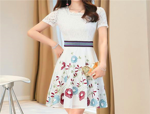 99女装产品 门店图片