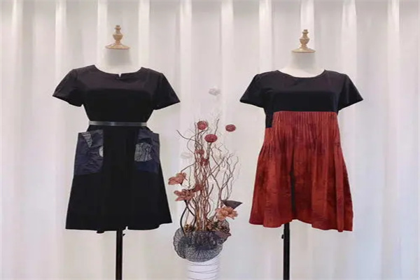 惠之良品女装折扣产品 门店图片