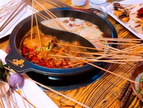 门口小扁担串串香产品 门店图片