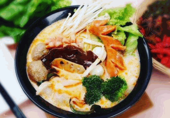 蛮有味麻辣烫产品 门店图片