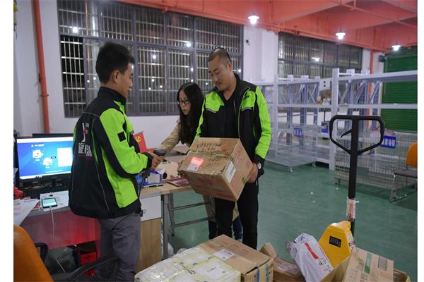 多多快运产品 门店图片