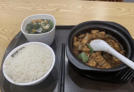 膳当家黄焖鸡米饭