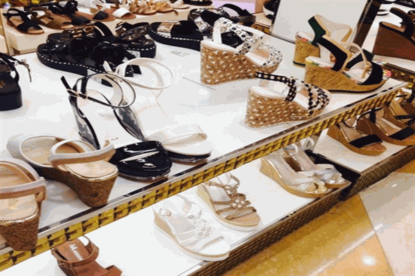 金海湾鞋业产品 门店图片