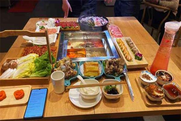 懒八戒火锅产品 门店图片