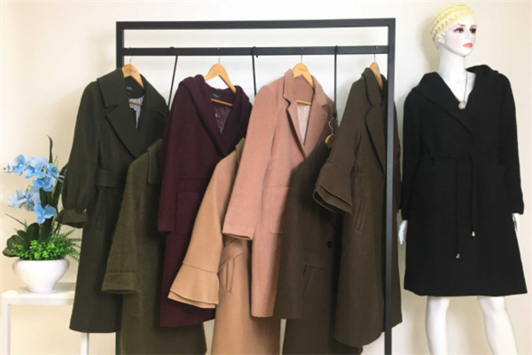 汇彩服饰产品 门店图片