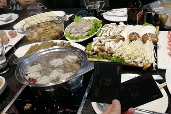 懒八戒火锅产品 门店图片