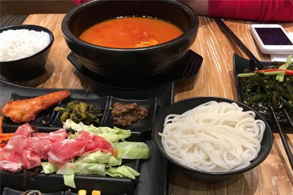 过桥缘米线