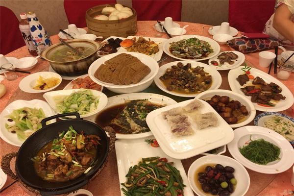 鸡毛换糖粗菜馆产品 门店图片