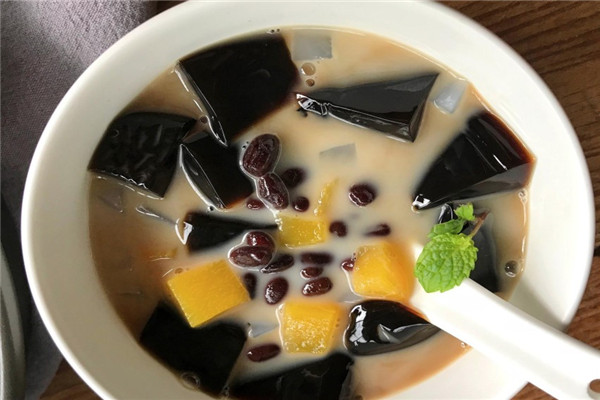 遇苋烧仙草