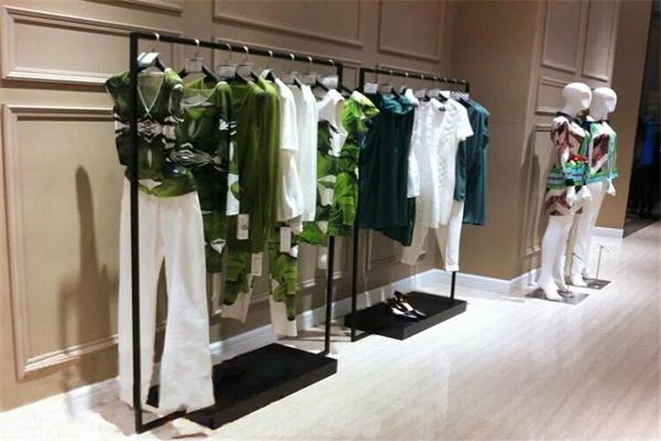 女巫和骑士产品 门店图片