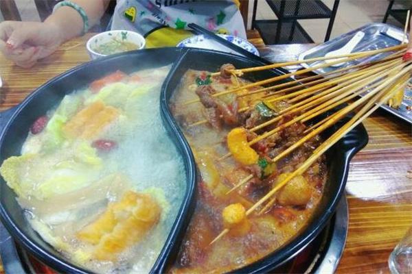 老妈串串火锅