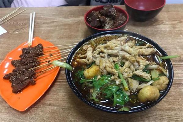 老家戴记麻辣烫产品 门店图片