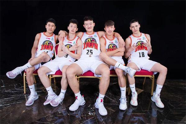 小虎篮球培训