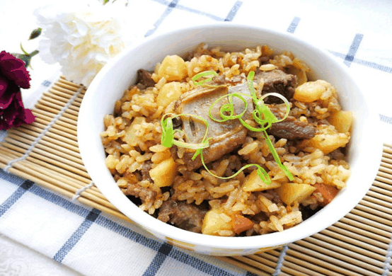有一家烤肉丼饭