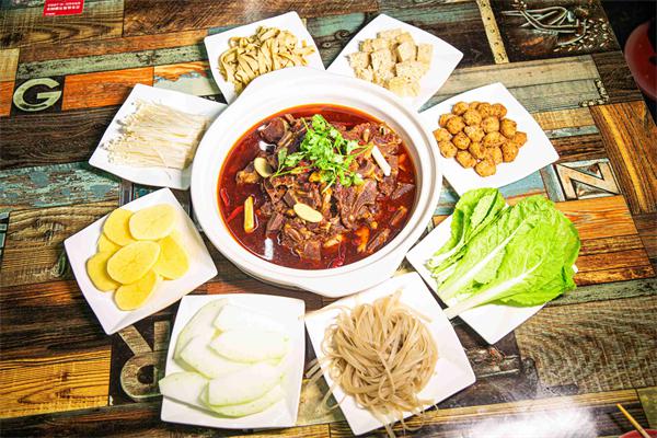 申小玉牛蝎子火锅