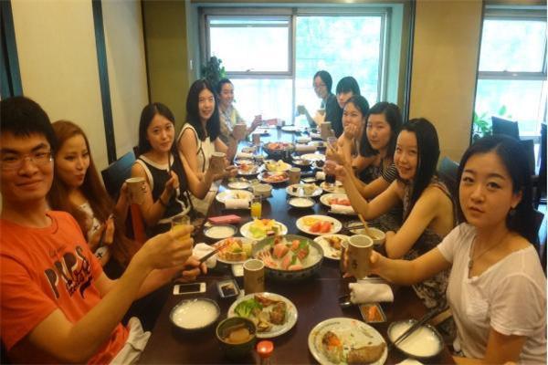 【派立方聚会馆加盟】