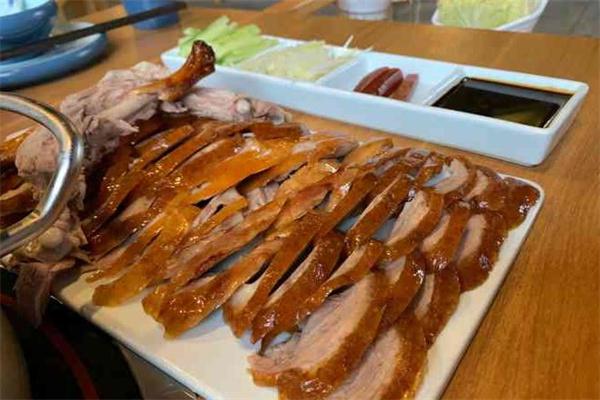 李聚德烤鸭产品 门店图片