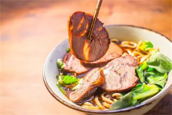 眷村牛肉面产品 门店图片