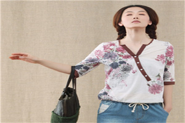 菌曼女装产品 门店图片