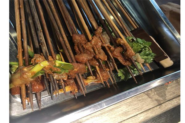 尖货串串香产品 门店图片