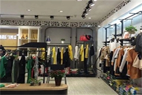 水映女装产品 门店图片
