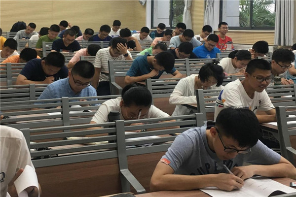 领航考研费用？需要多少钱？