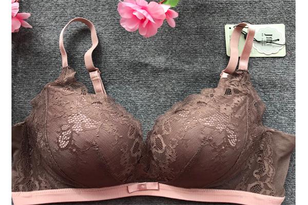 简密内衣产品 门店图片