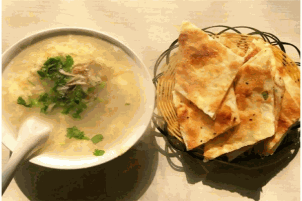 母鸡鳝鱼汤葱油饼