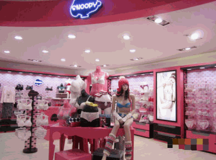 史努比内衣产品 门店图片