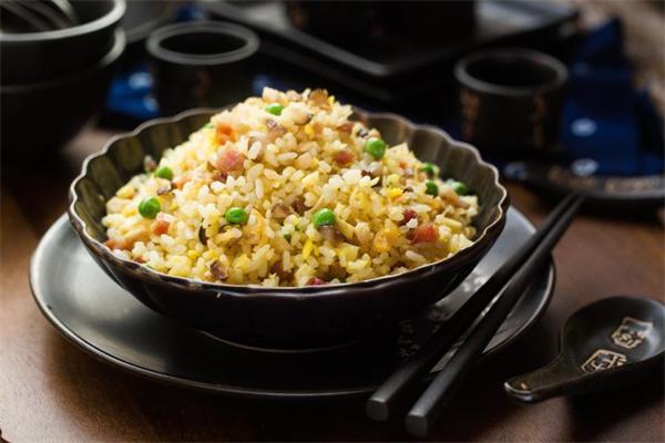 皇家炒饭加盟