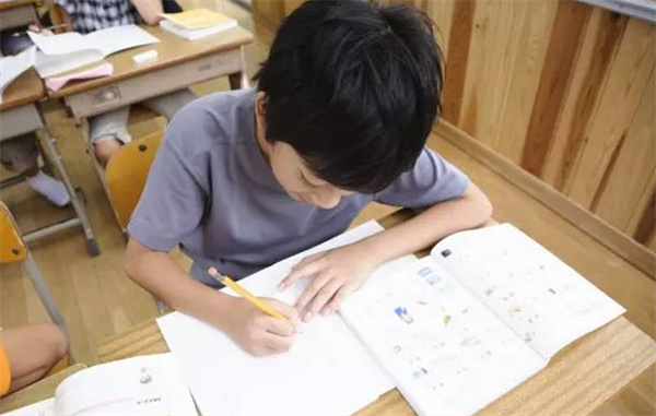 艾迪尔早教收益多么